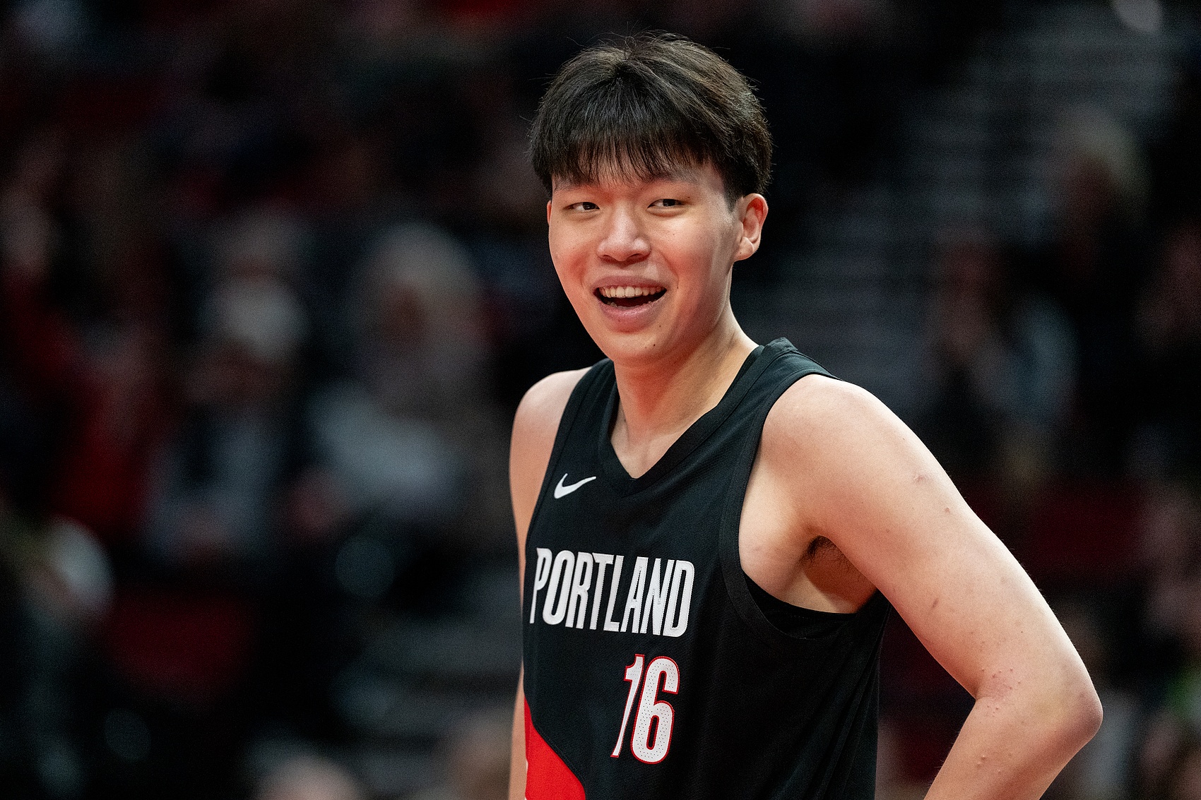 开云体育下载-杨瀚森点评自己的NBA菜鸟赛季:有太多遗憾&不满 给自己打40-50分
